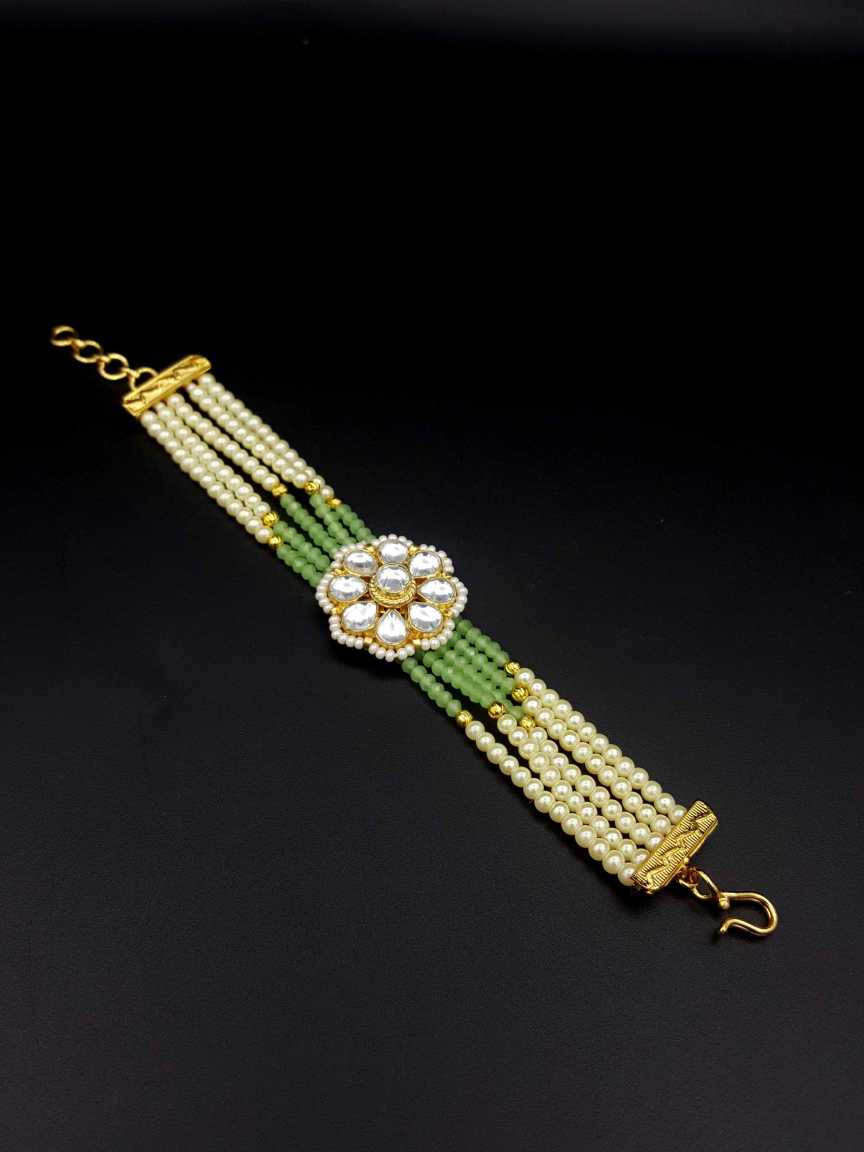 kundan-bracelet-BRKU18661GMHG