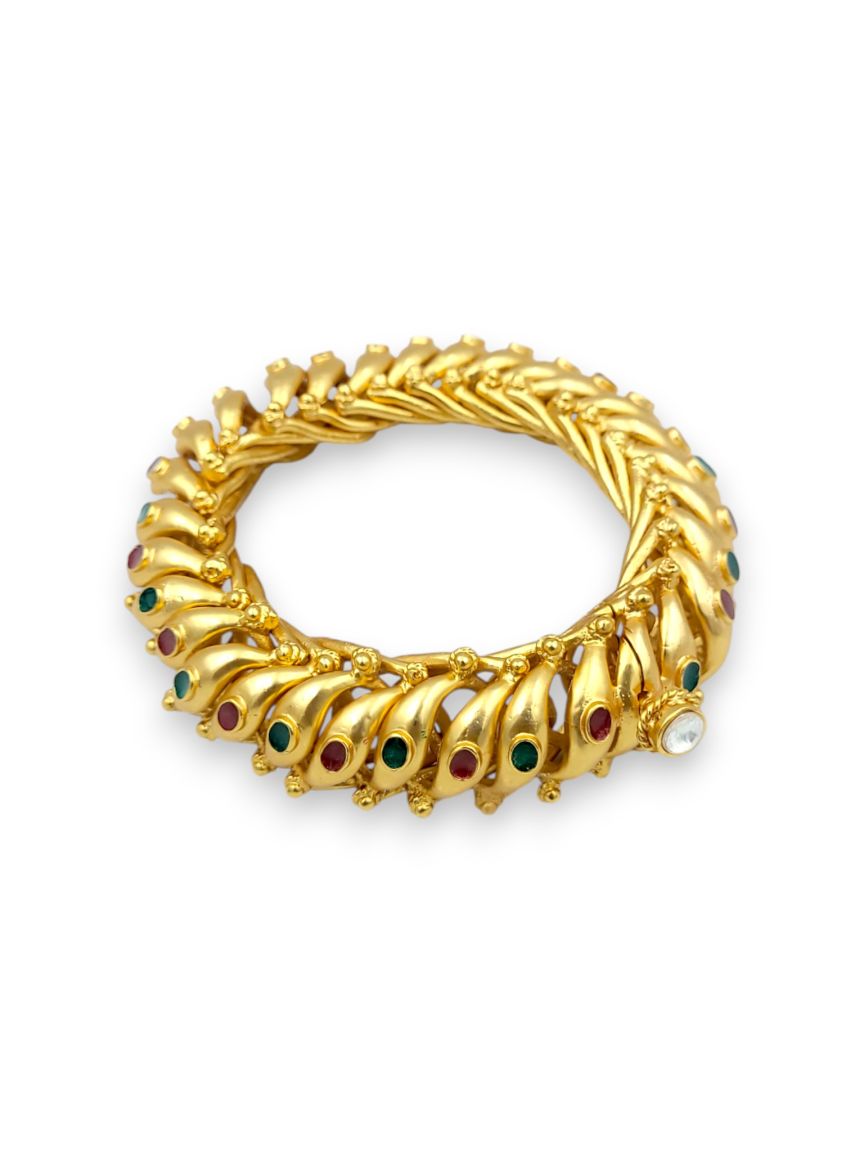 BRACELET IN JADAU KUNDAN STYLE | DESIGN - 24325