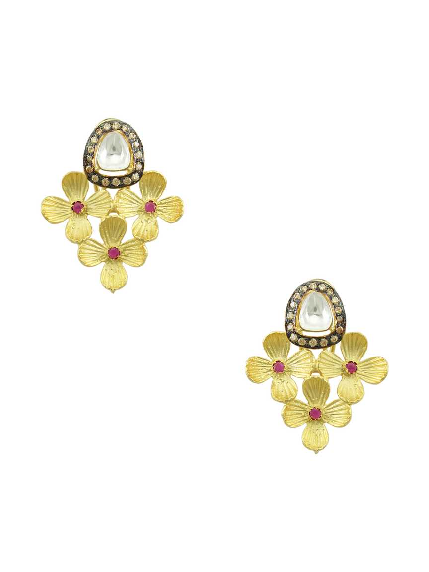 EARRING in BOUTIQUE Style | Design - 15903