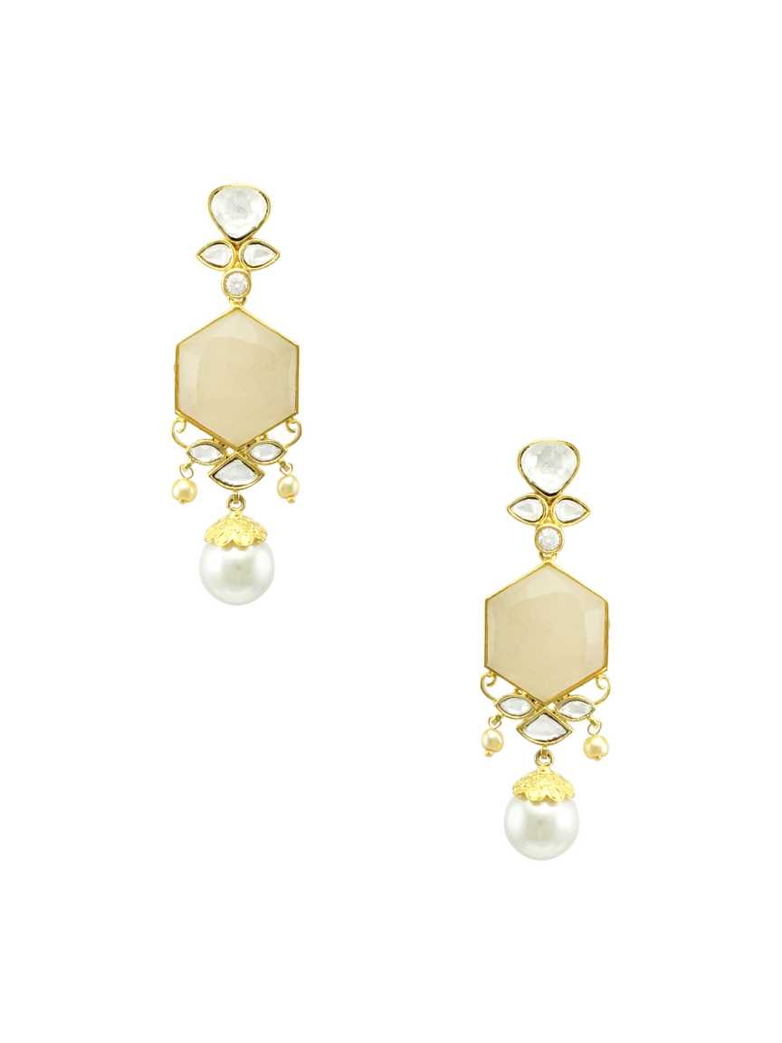 boutique-earring-ERBQ17462BEHG