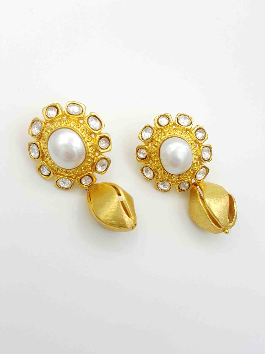 boutique-earring-ERBQ17519PLHG