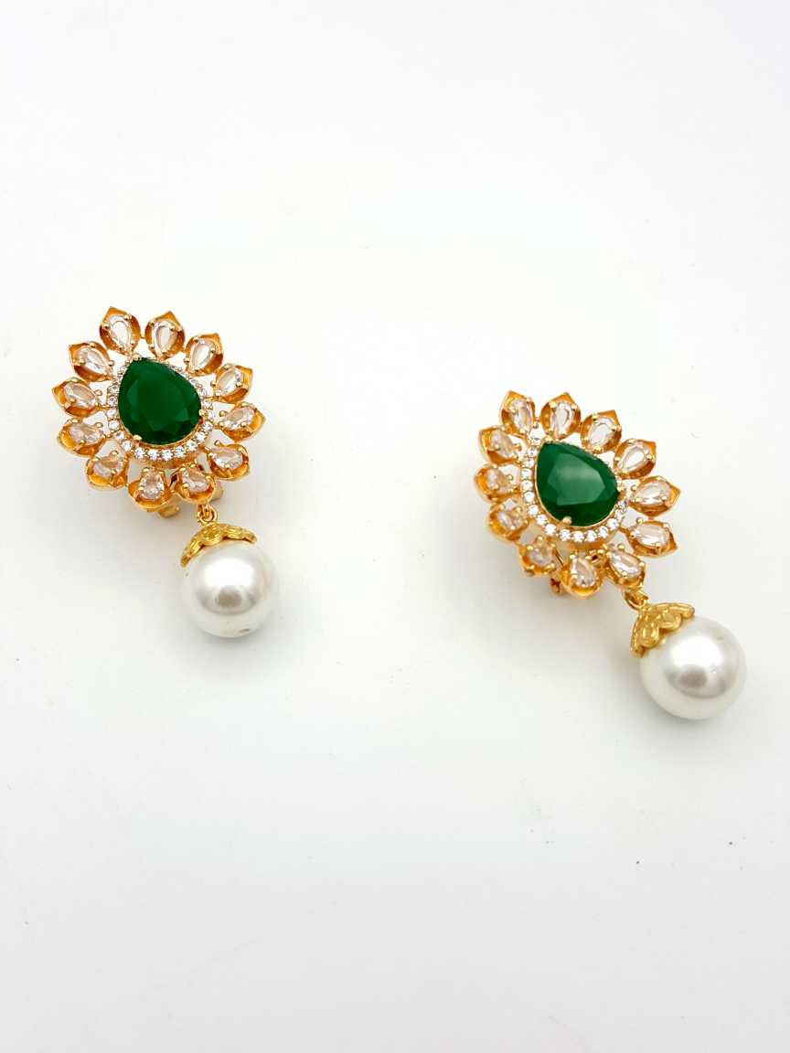 boutique-earring-ERBQ17799EMGR