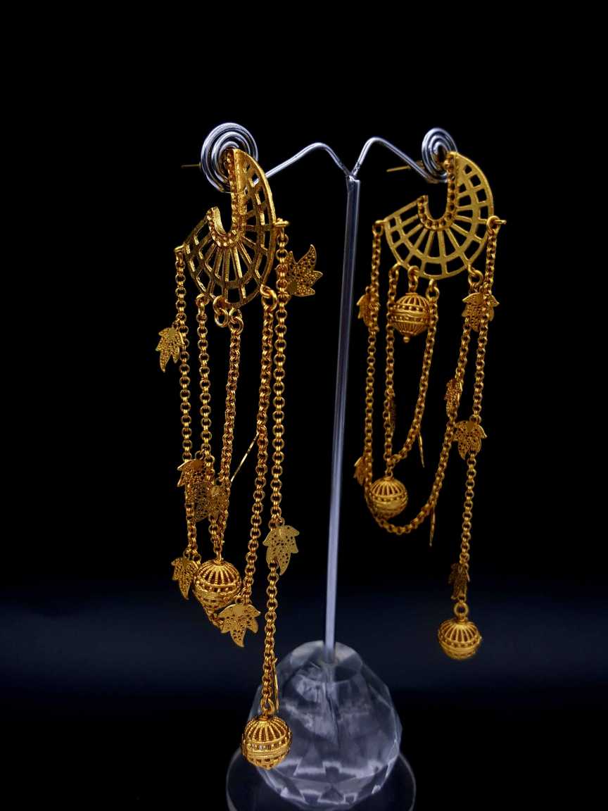 EARRING in BOUTIQUE Style | Design - 18564