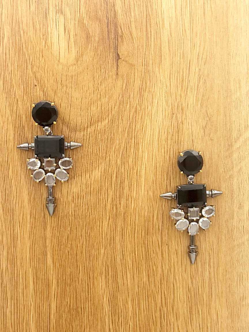 boutique-earring-ERBQ18703BKBD