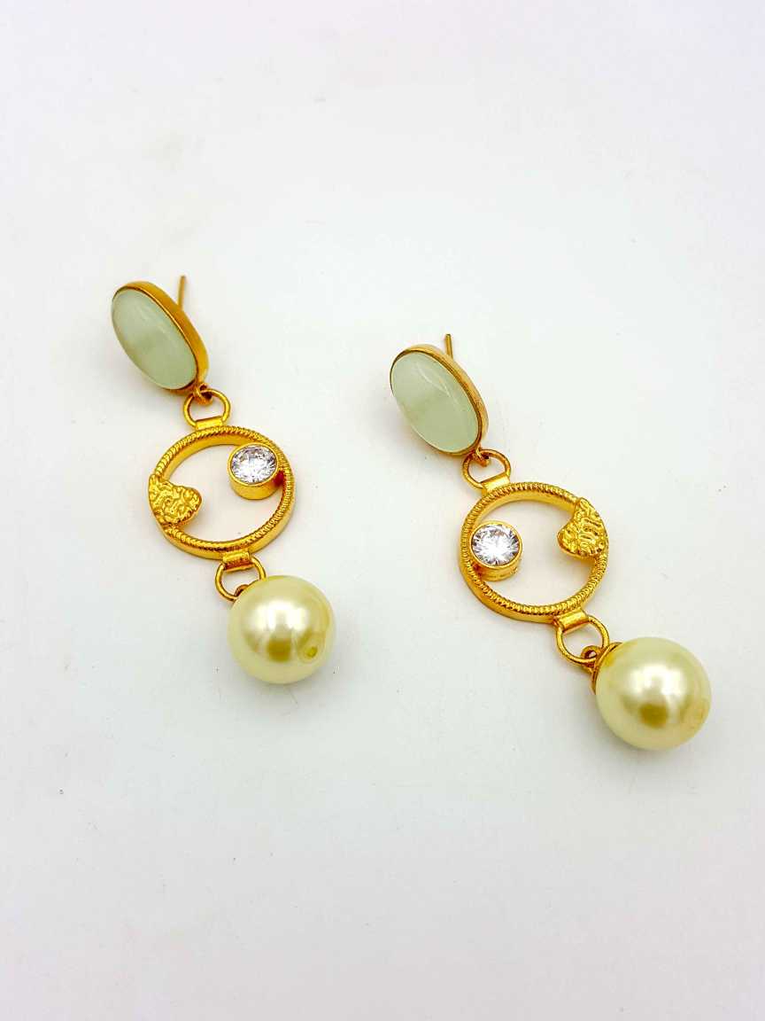 EARRING in BOUTIQUE Style | Design - 18704