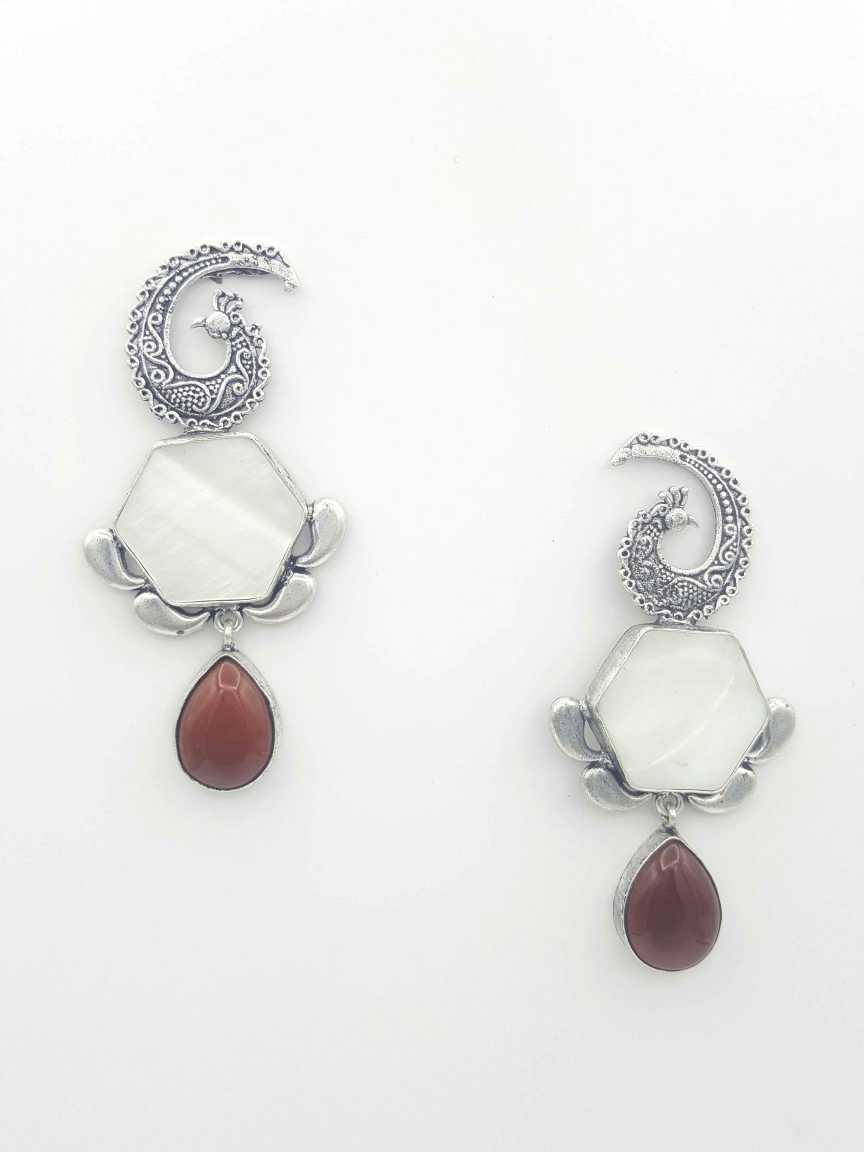 boutique-earring-ERBQ18979BWRH