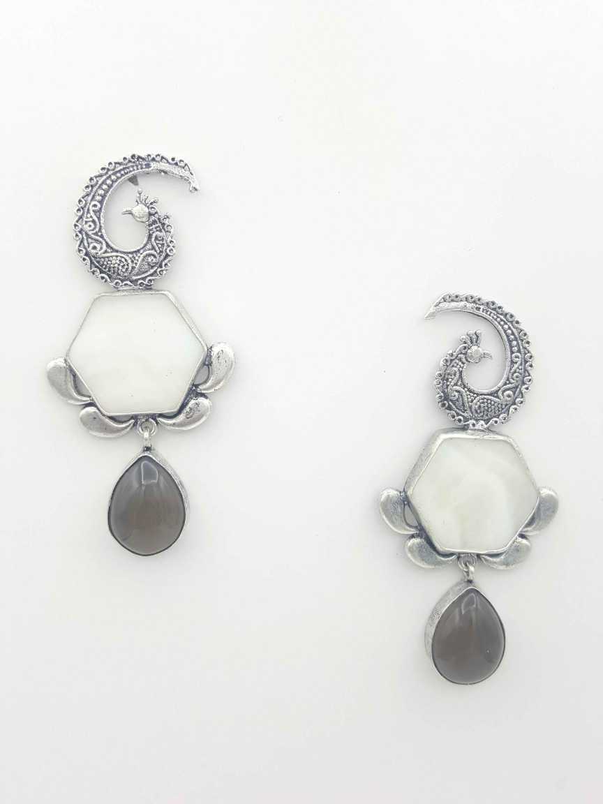 boutique-earring-ERBQ18979GYRH