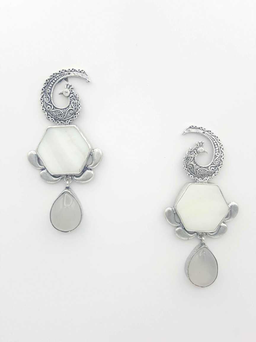 boutique-earring-ERBQ18979WHRH