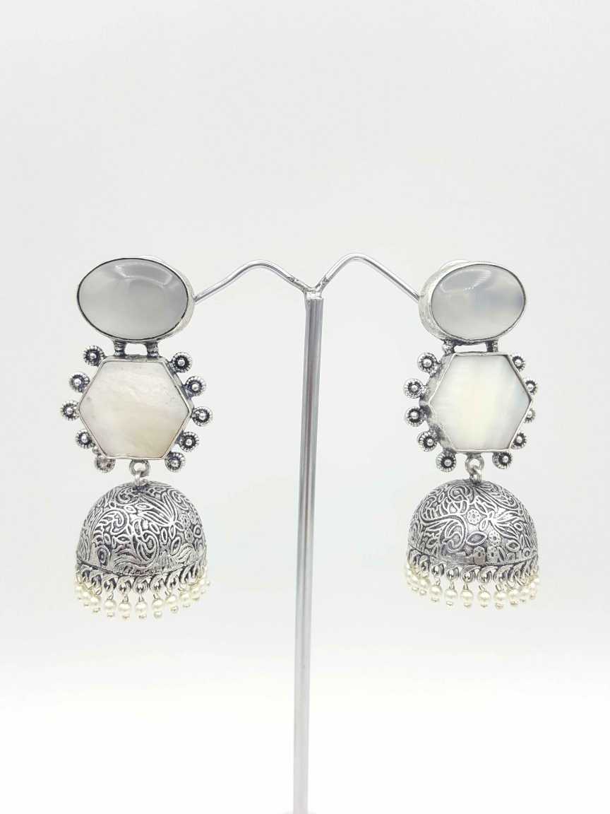 boutique-earring-ERBQ19050WHRH