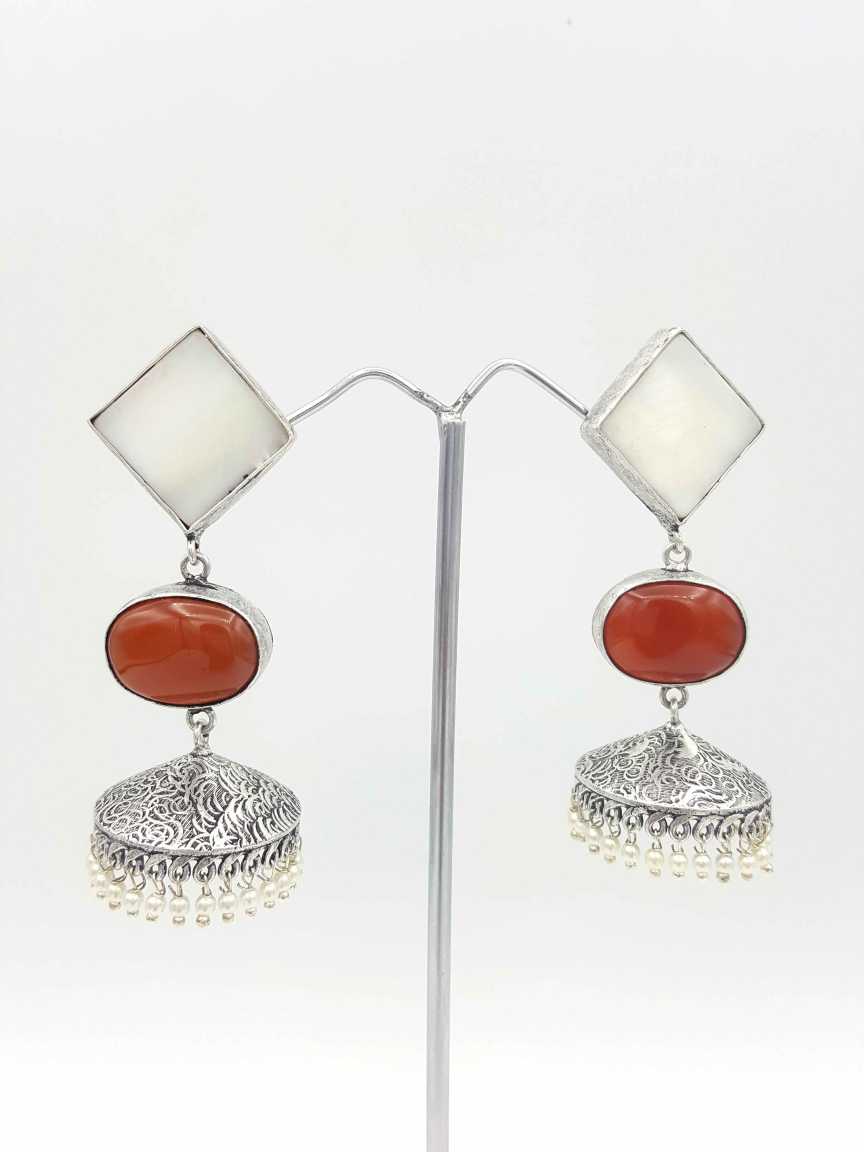 boutique-earring-ERBQ19073BWRH