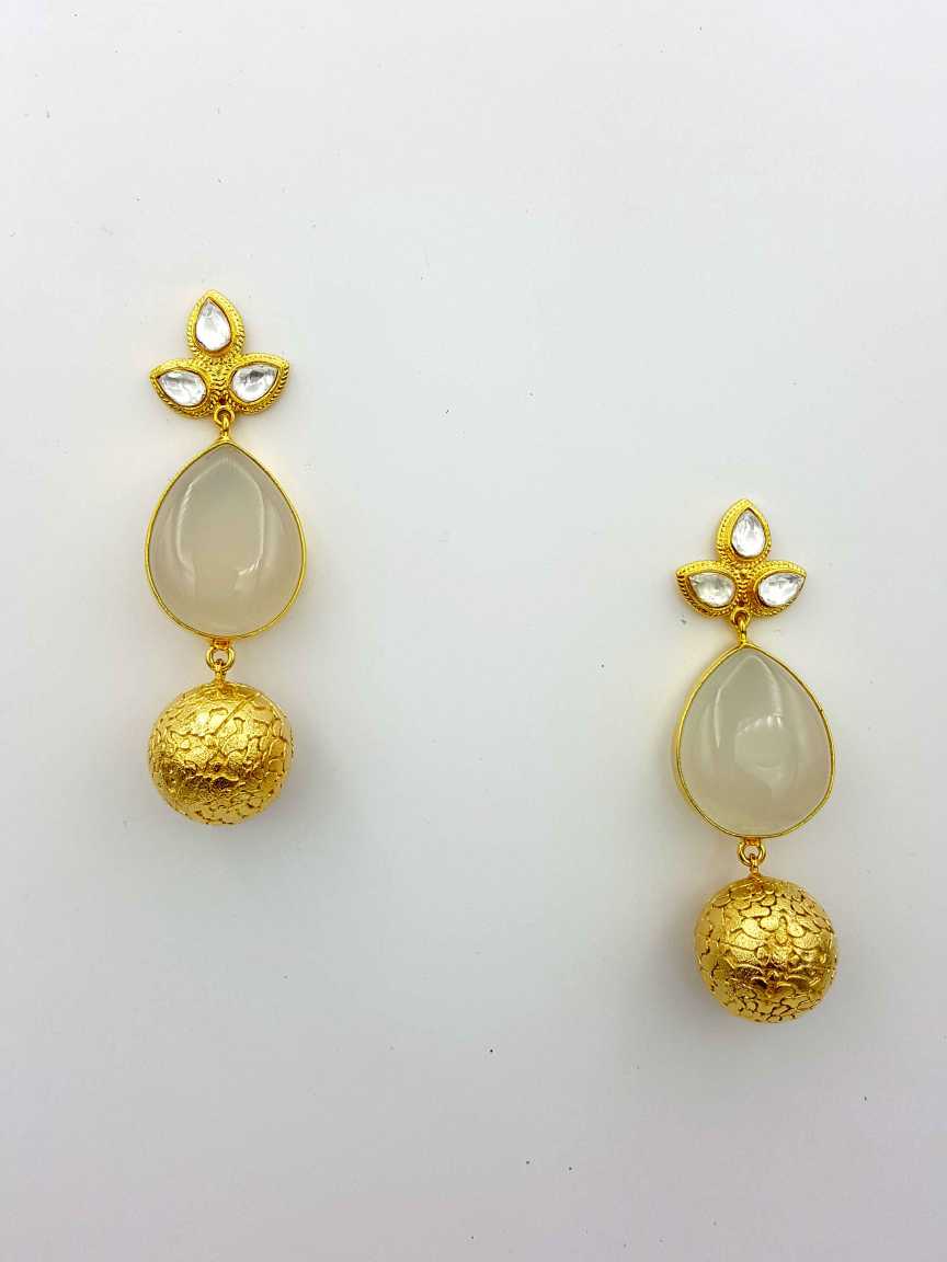 boutique-earring-ERBQ19141WHHG