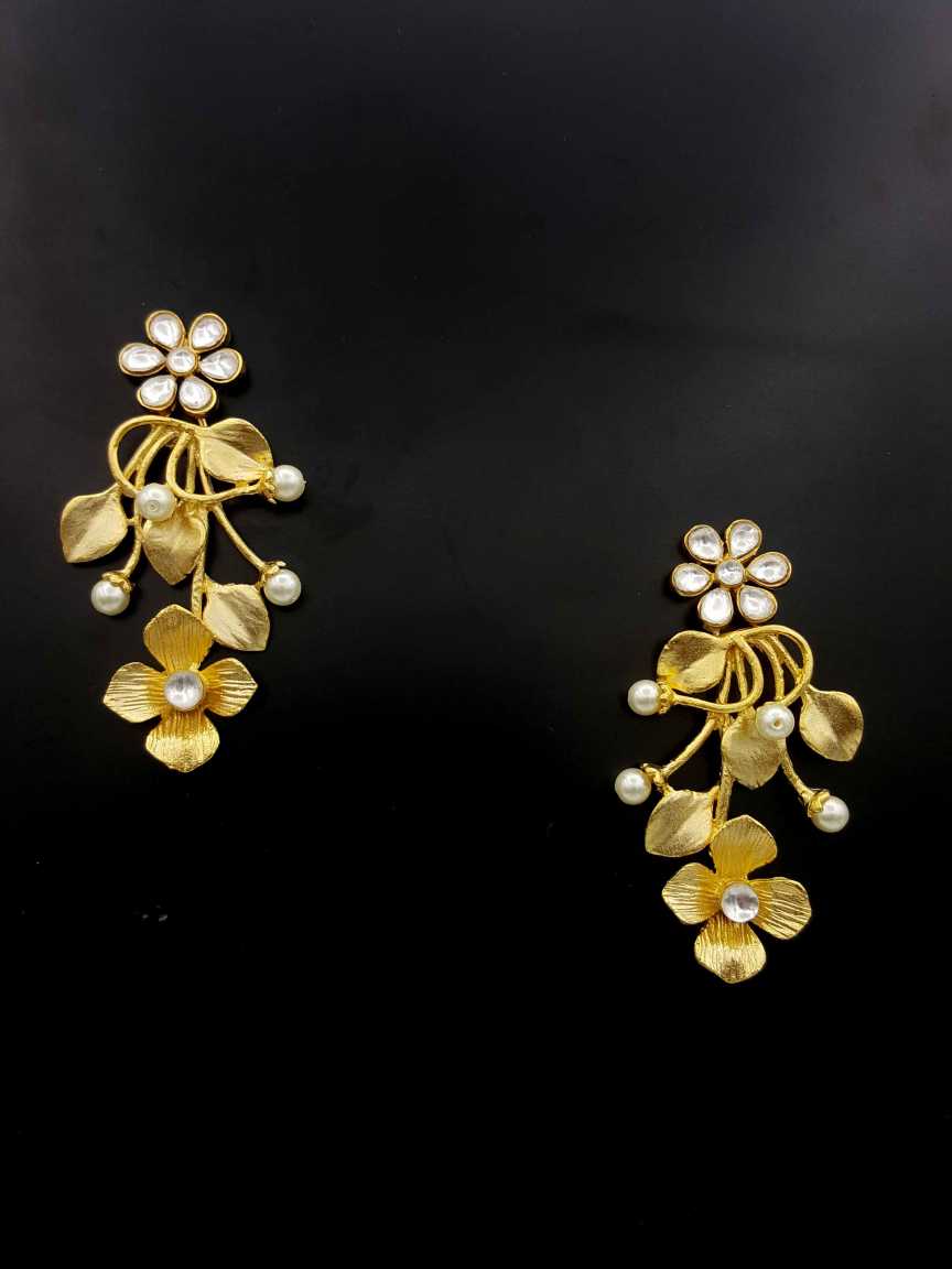 EARRING in BOUTIQUE Style | Design - 19163