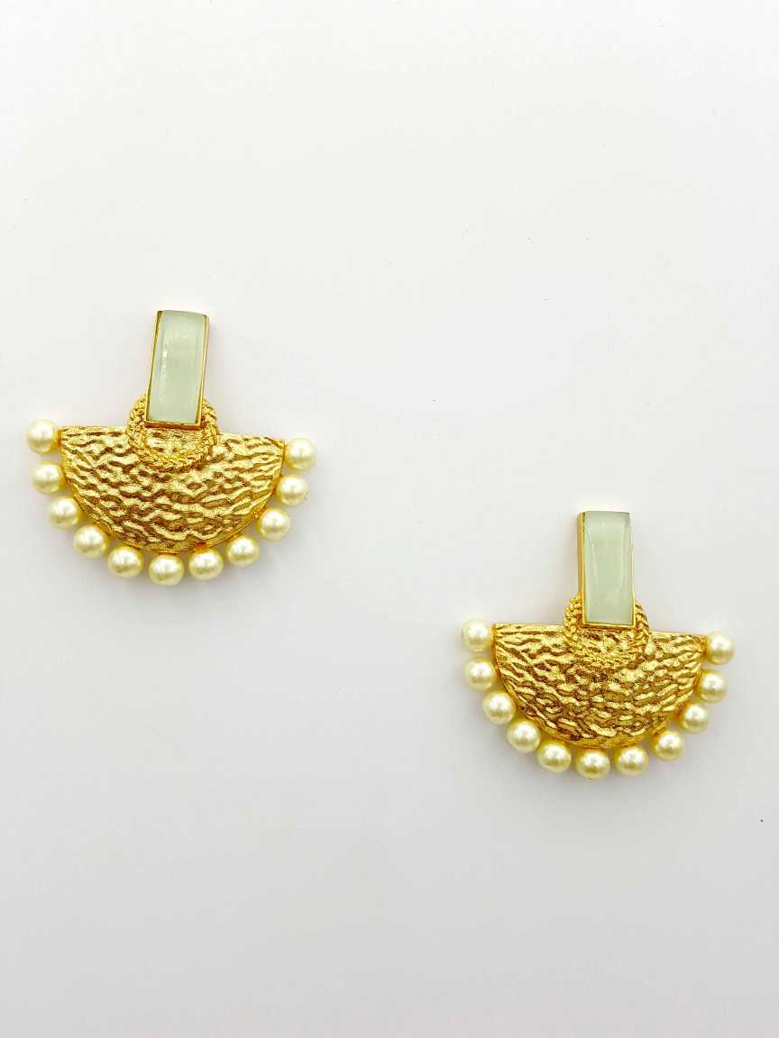boutique-earring-ERBQ19264GMHG