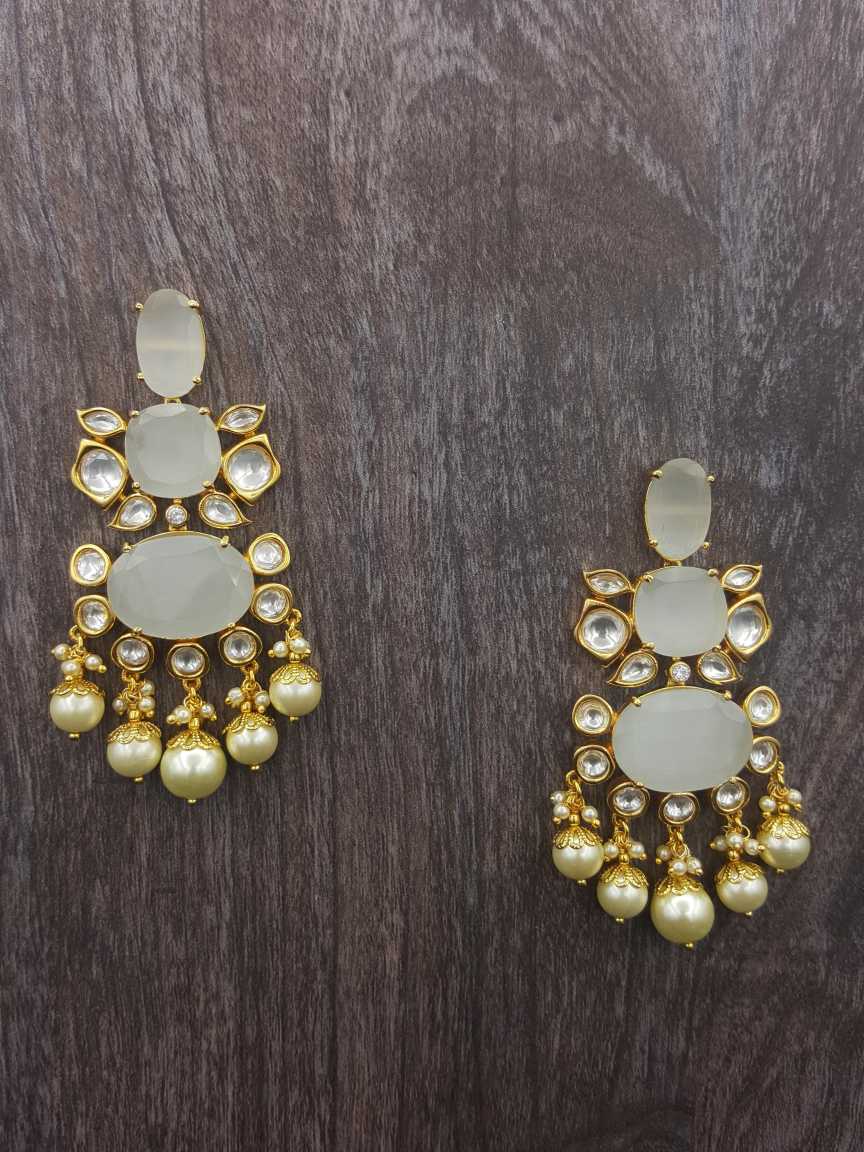 boutique-earring-ERBQ19905WHHG