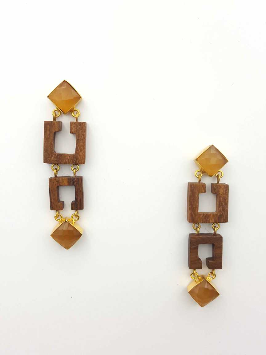 boutique-earring-ERBQ19929BEBWHG
