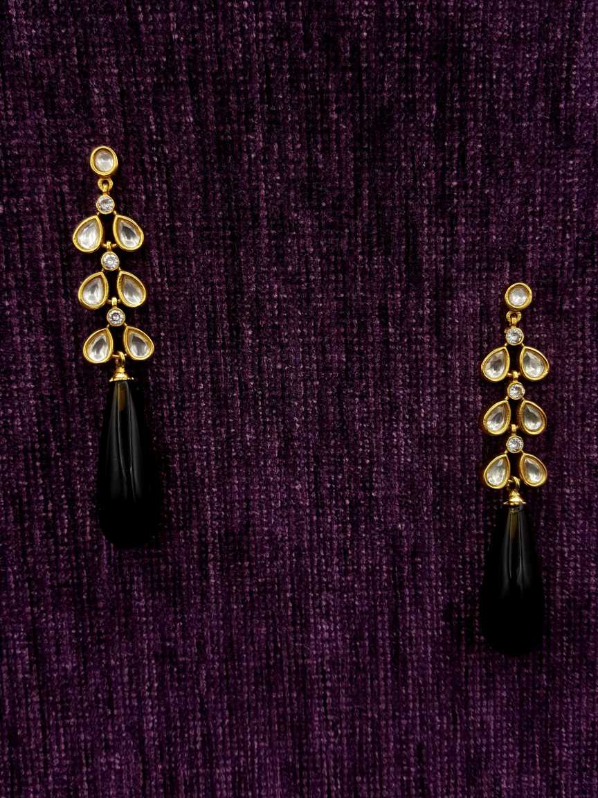 boutique-earring-ERBQ20003BWHG