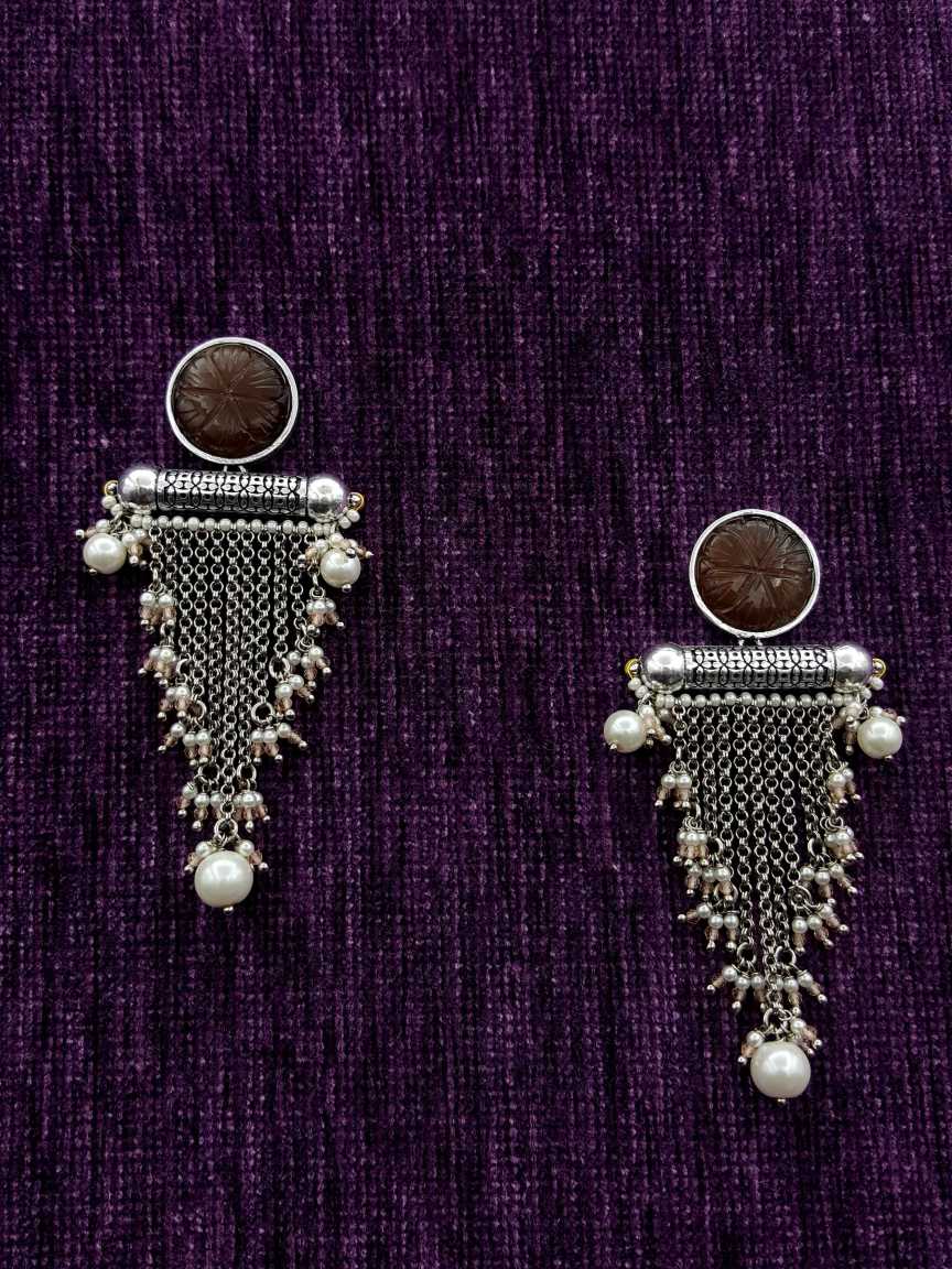 boutique-earring-ERBQ20037BWVC