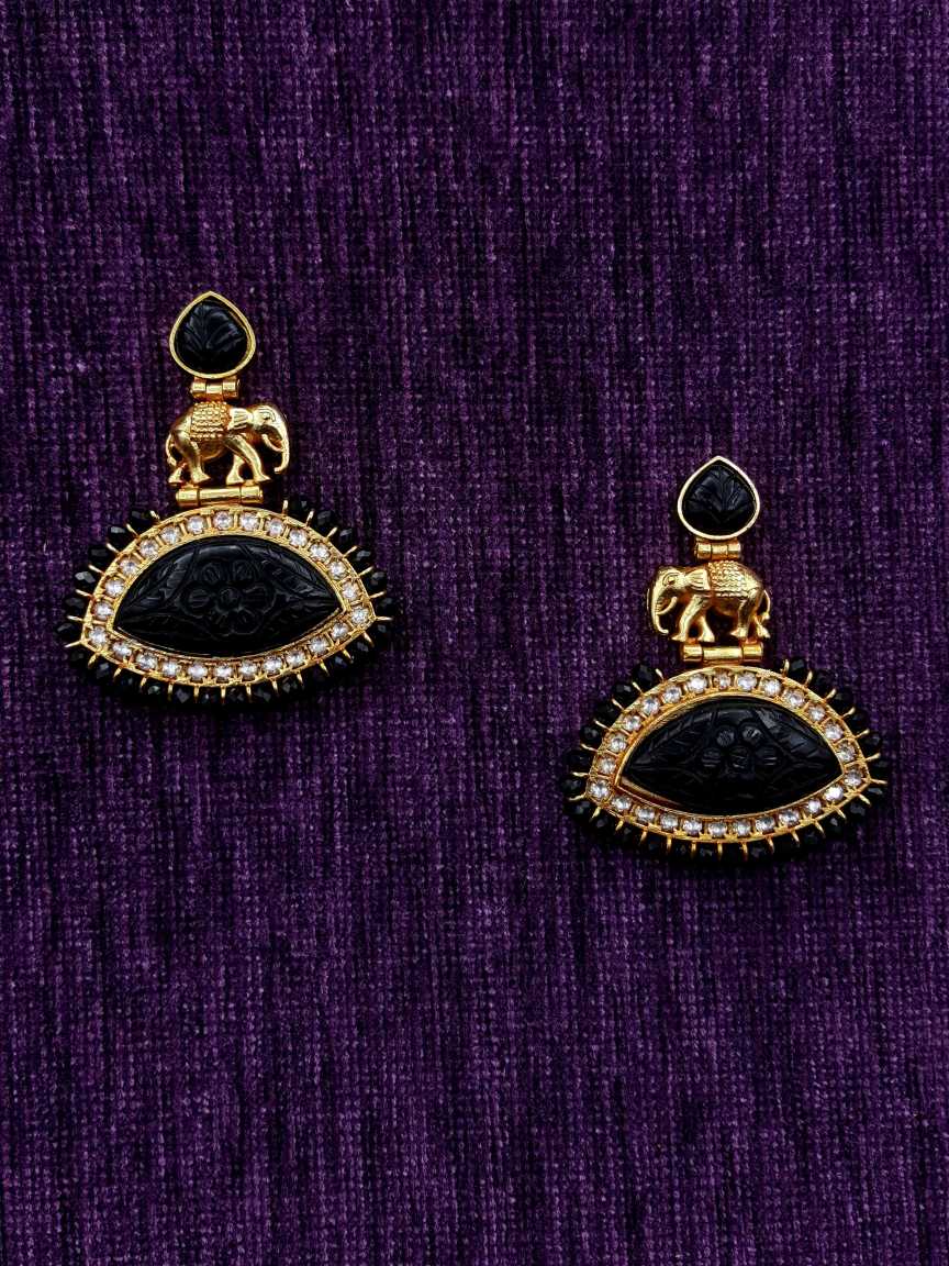 boutique-earring-ERBQ20043BKGE