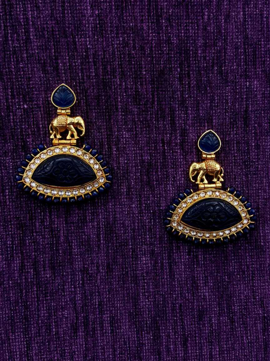 EARRING in BOUTIQUE Style | Design - 20043