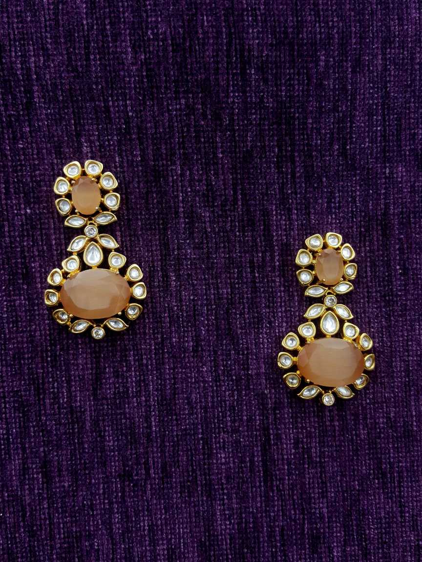 EARRING in BOUTIQUE Style | Design - 20109
