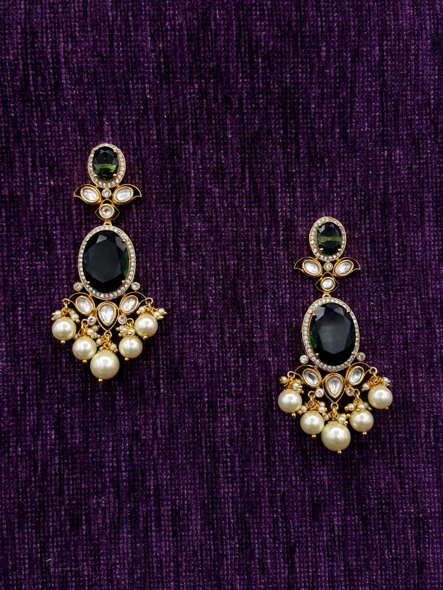 EARRING in BOUTIQUE Style | Design - 20125