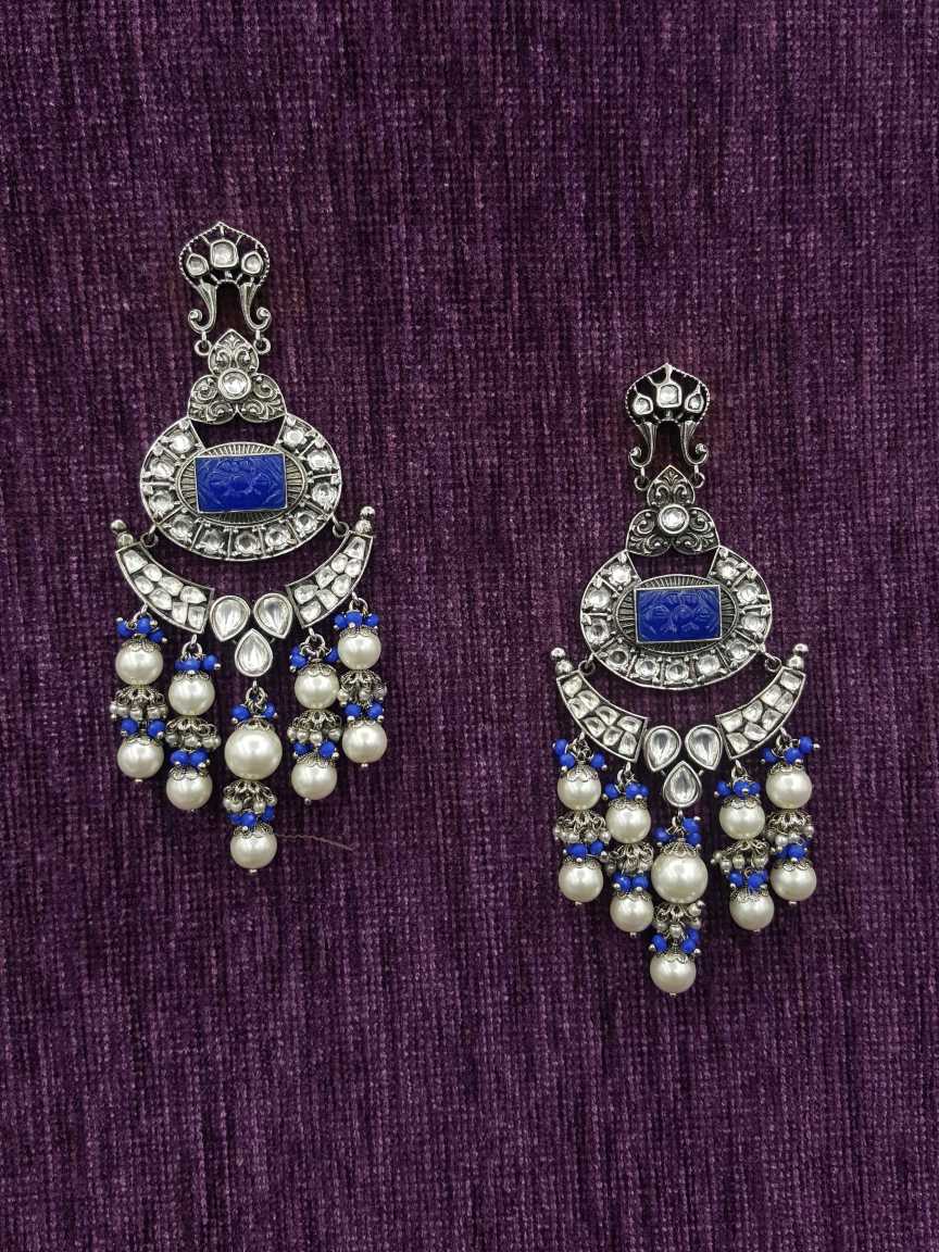 EARRING in BOUTIQUE Style | Design - 20140