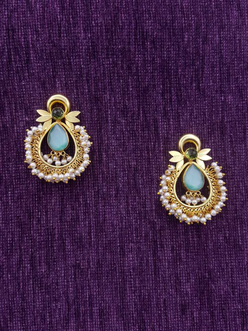 EARRING in BOUTIQUE Style | Design - 20153