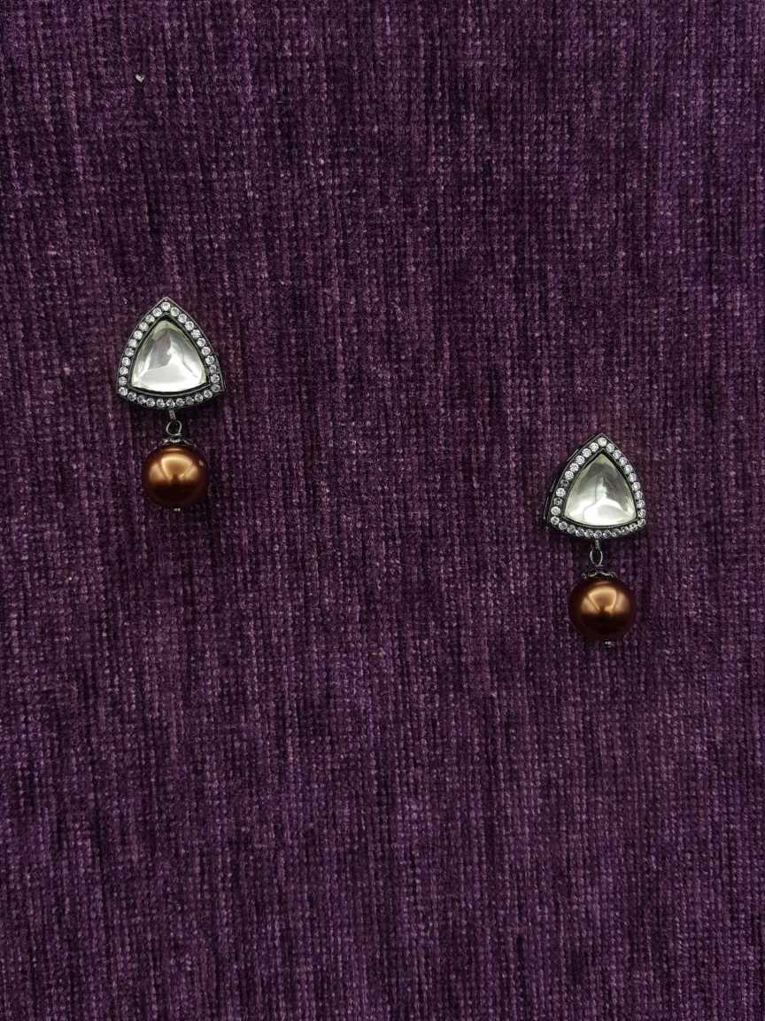 boutique-earring-ERBQ20218BWBD