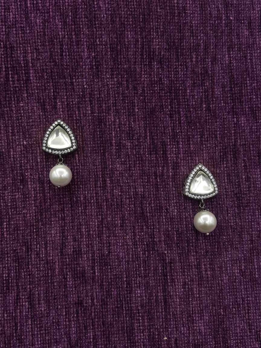 boutique-earring-ERBQ20218PLBD