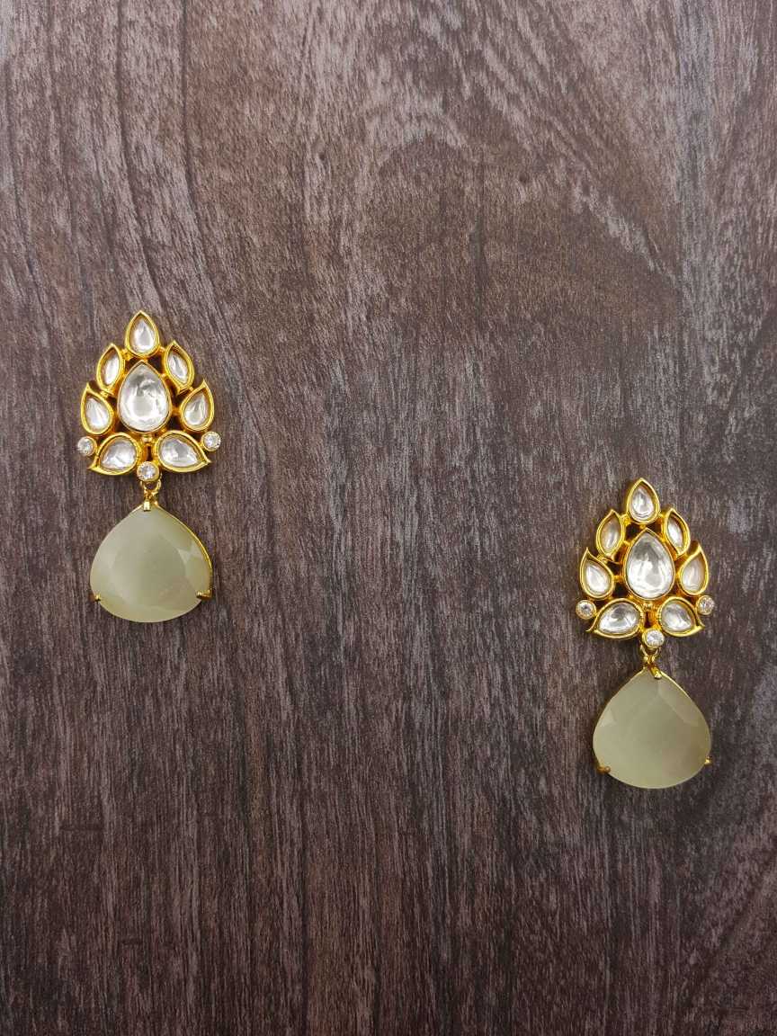 boutique-earring-ERBQ20224YLHG