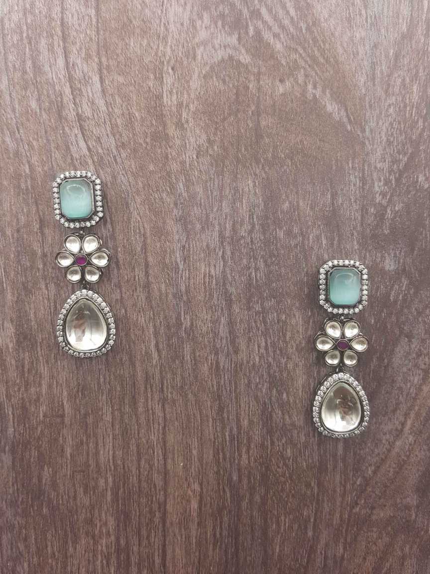 boutique-earring-ERBQ20240SBRNBD