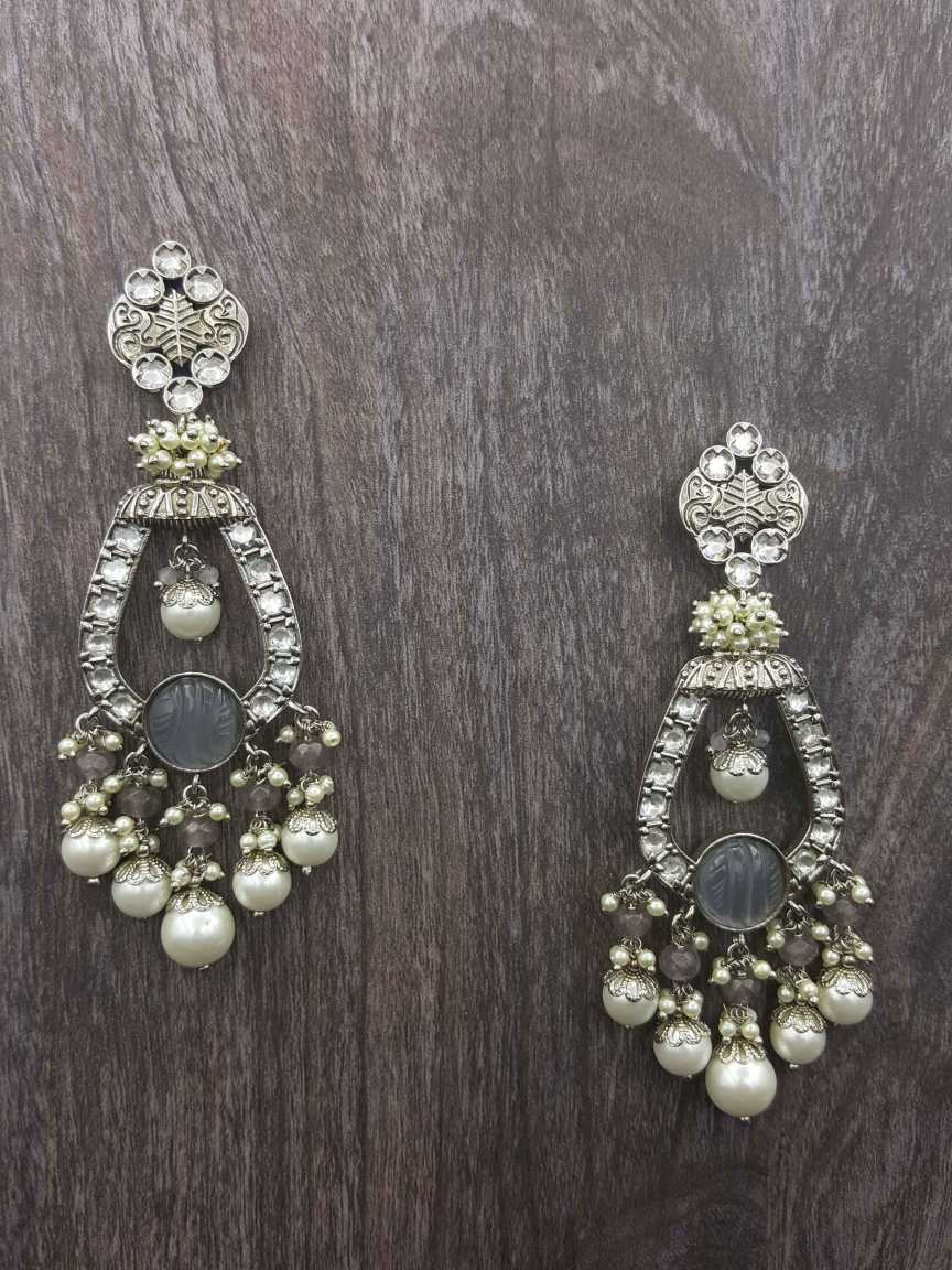 boutique-earring-ERBQ20276GYRH