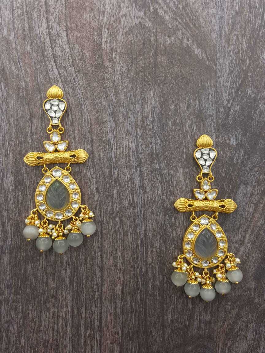 boutique-earring-ERBQ20318GYGT