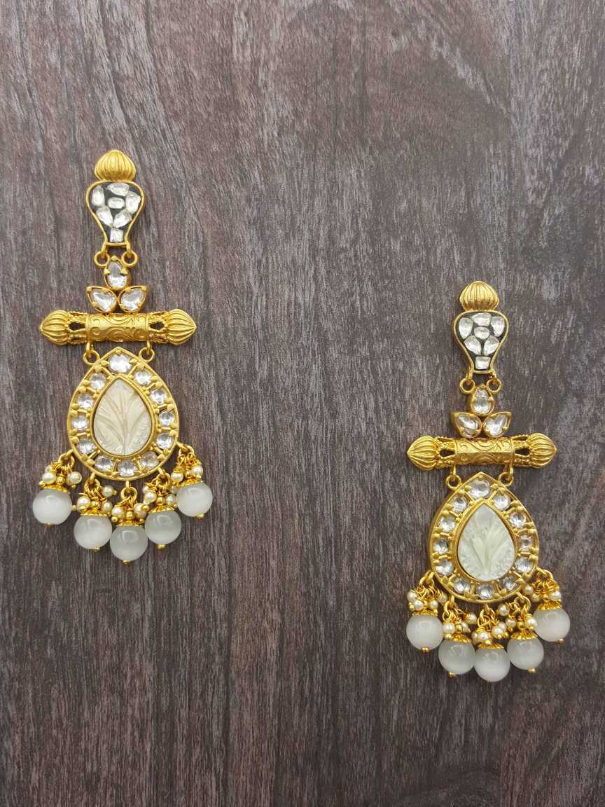 boutique-earring-ERBQ20318WHGT