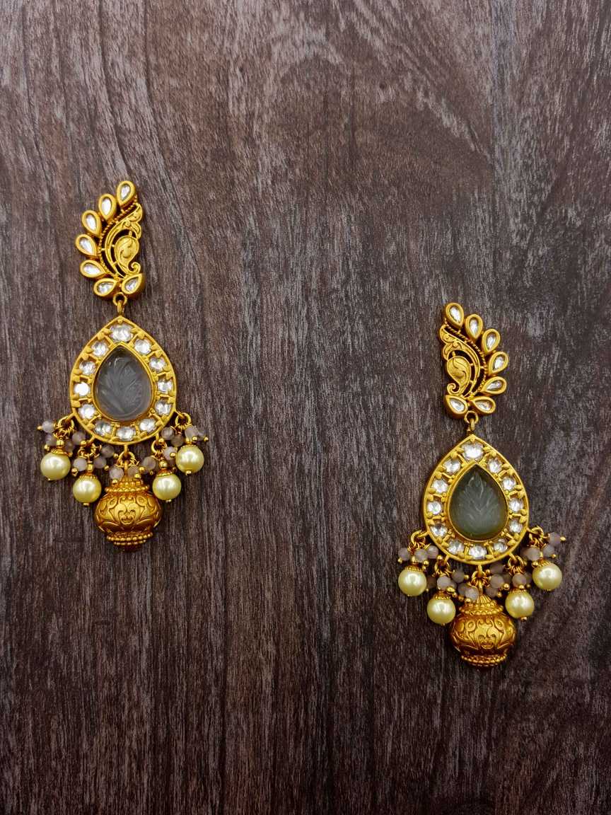 boutique-earring-ERBQ20372GYGT