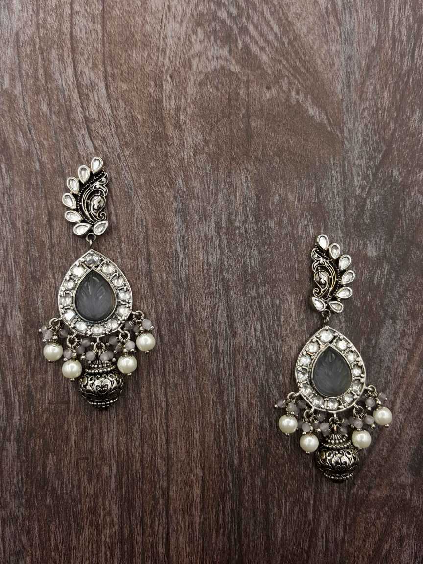 boutique-earring-ERBQ20372GYRH
