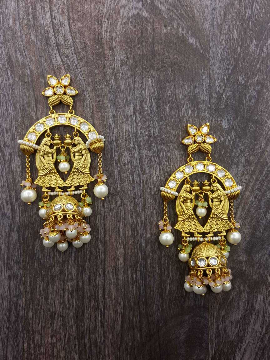 boutique-earring-ERBQ20457PKGMGT