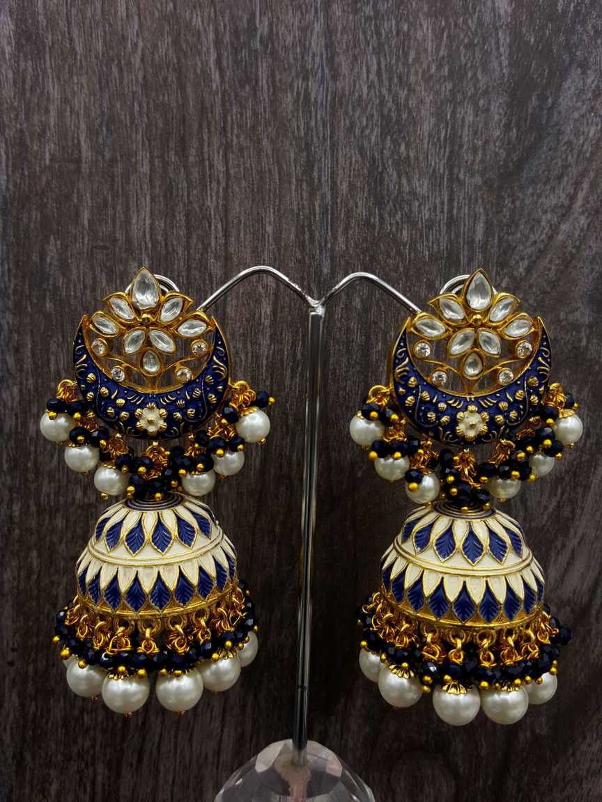 boutique-earring-ERBQ20517BLWHHG