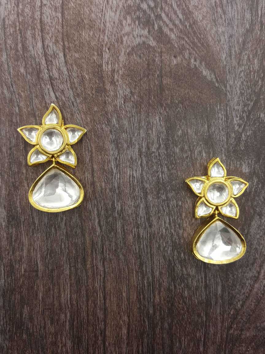 EARRING in BOUTIQUE Style | Design - 20520