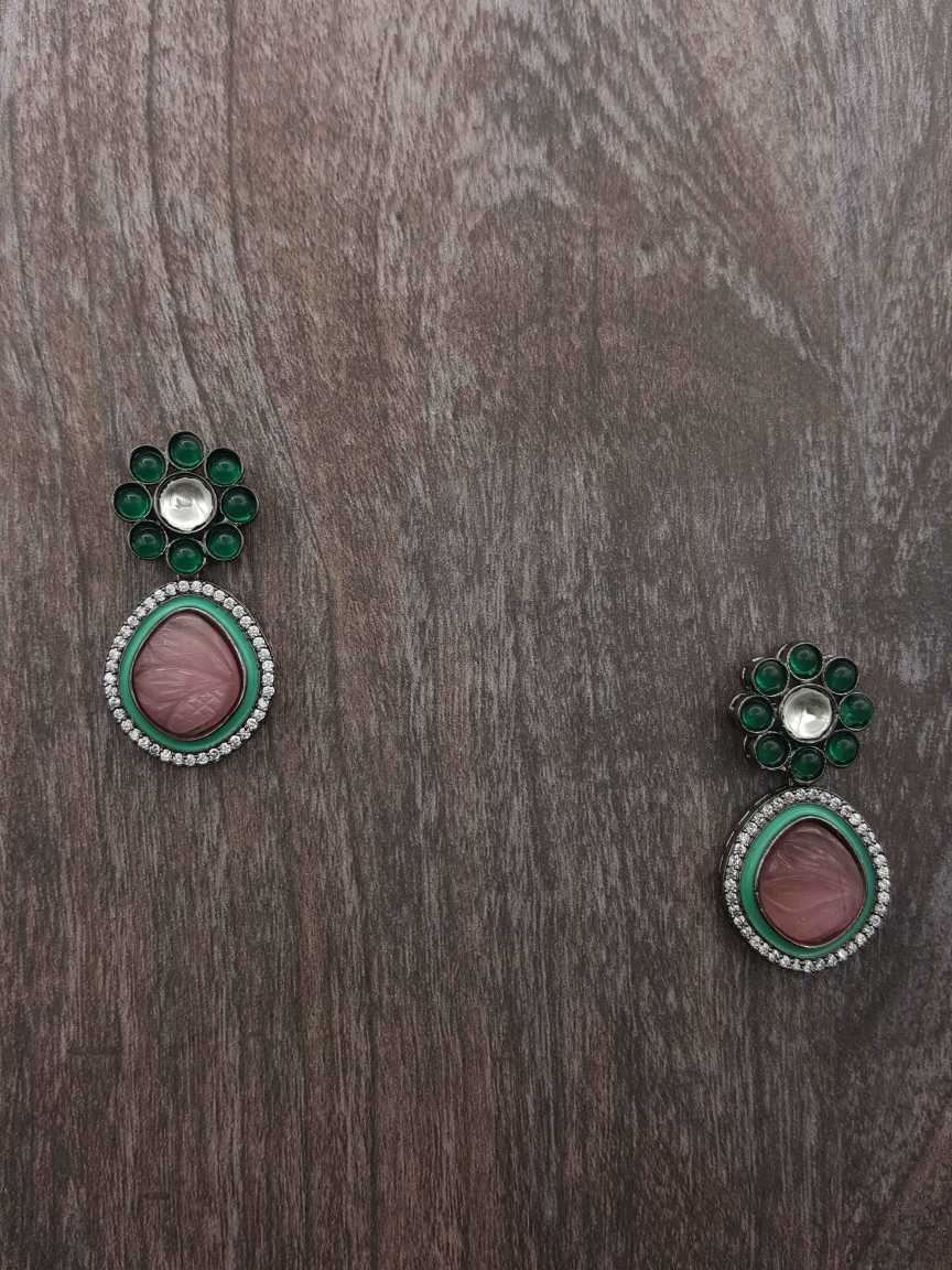 boutique-earring-ERBQ20569GNPKBD