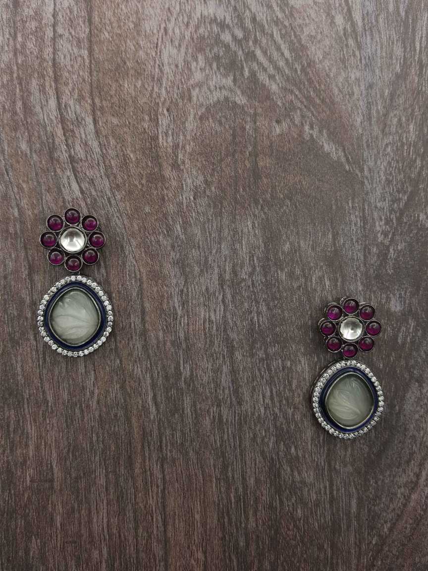 boutique-earring-ERBQ20569RNWHBD