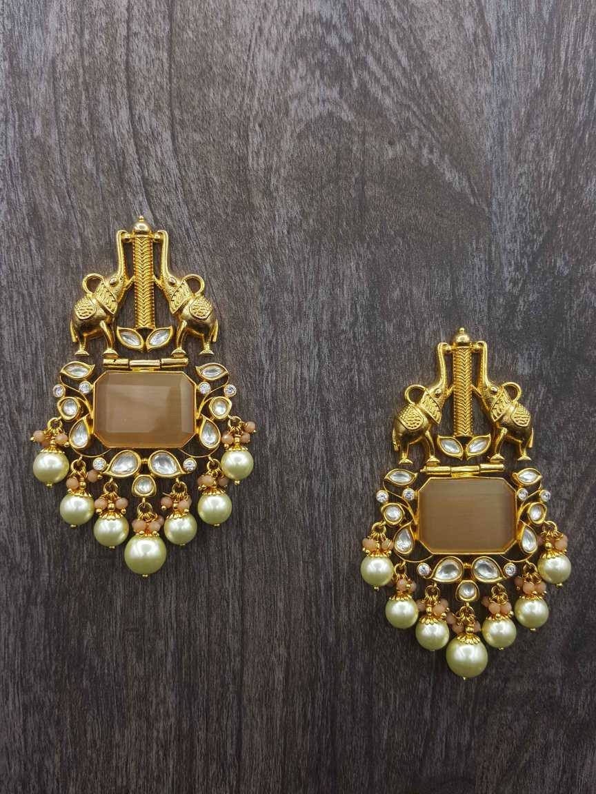 boutique-earring-ERBQ20658BEHG