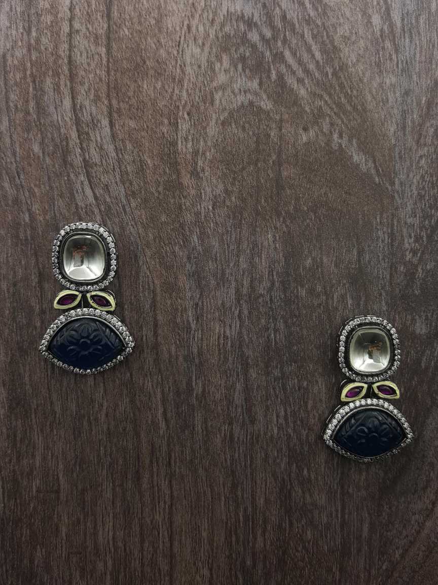 boutique-earring-ERBQ20688BLWHBD