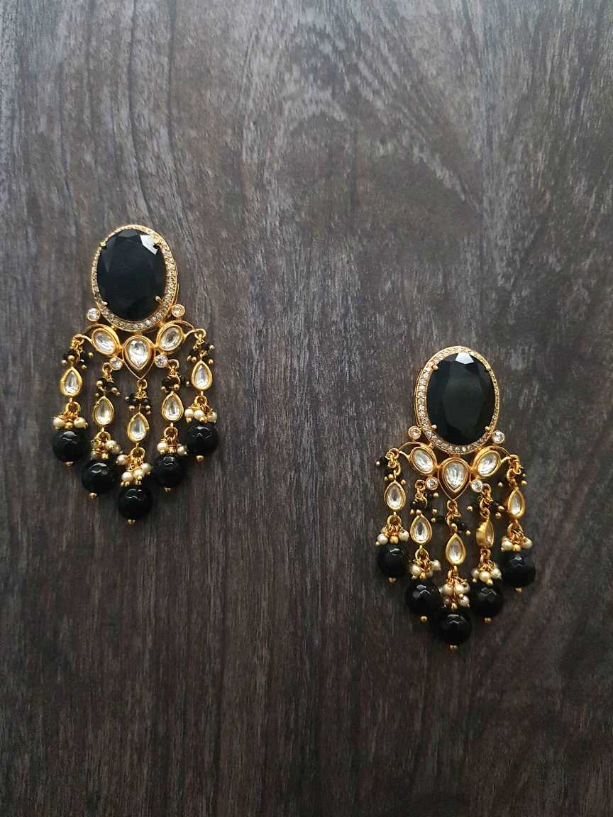 EARRING in BOUTIQUE Style | Design - 20722