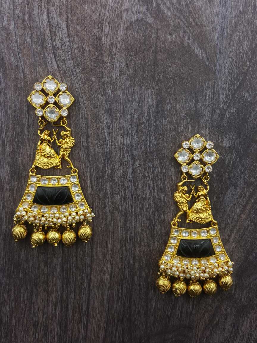 EARRING in BOUTIQUE Style | Design - 20749