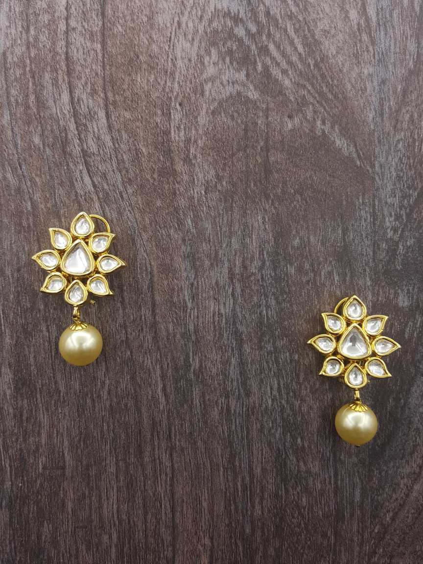 EARRING in BOUTIQUE Style | Design - 20774
