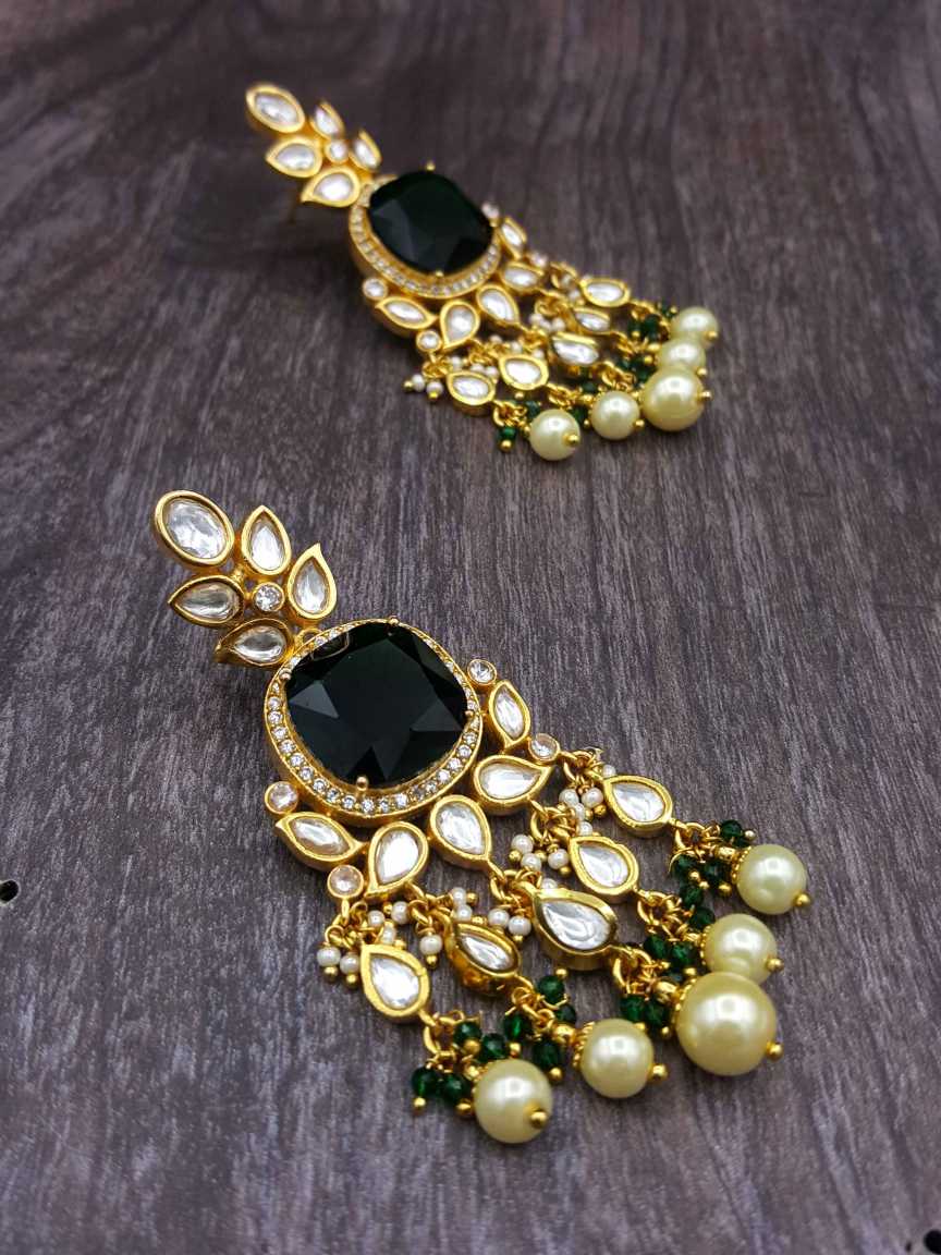EARRING in BOUTIQUE Style | Design - 20809
