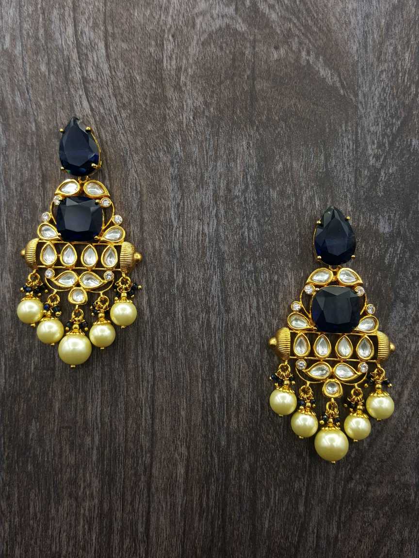 EARRING in BOUTIQUE Style | Design - 20823