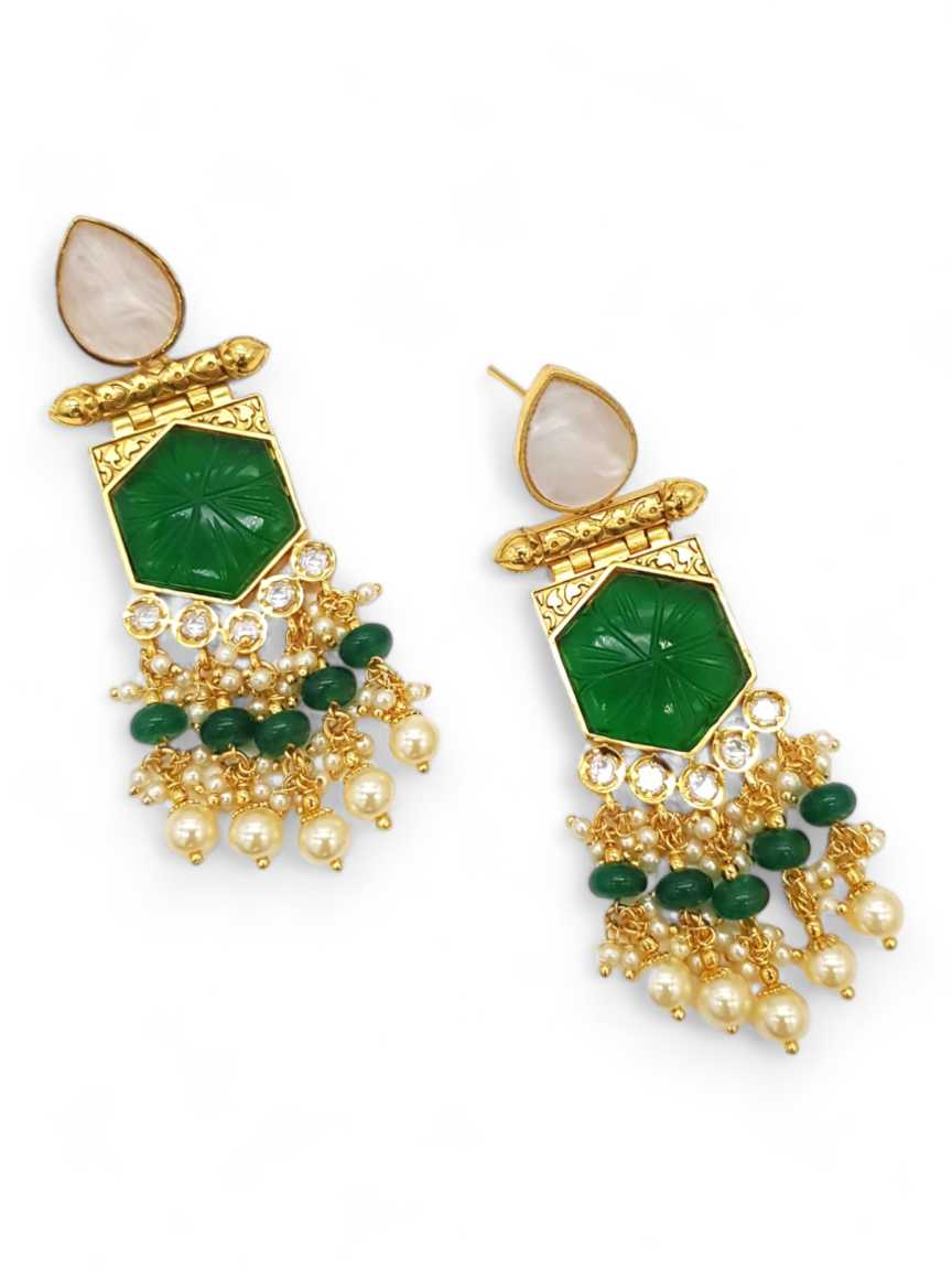 EARRING in BOUTIQUE Style | Design - 21164