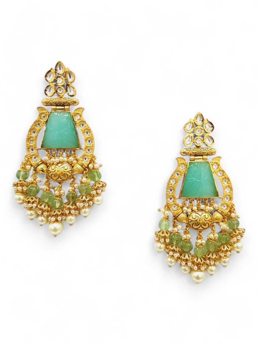 EARRING in BOUTIQUE Style | Design - 21176
